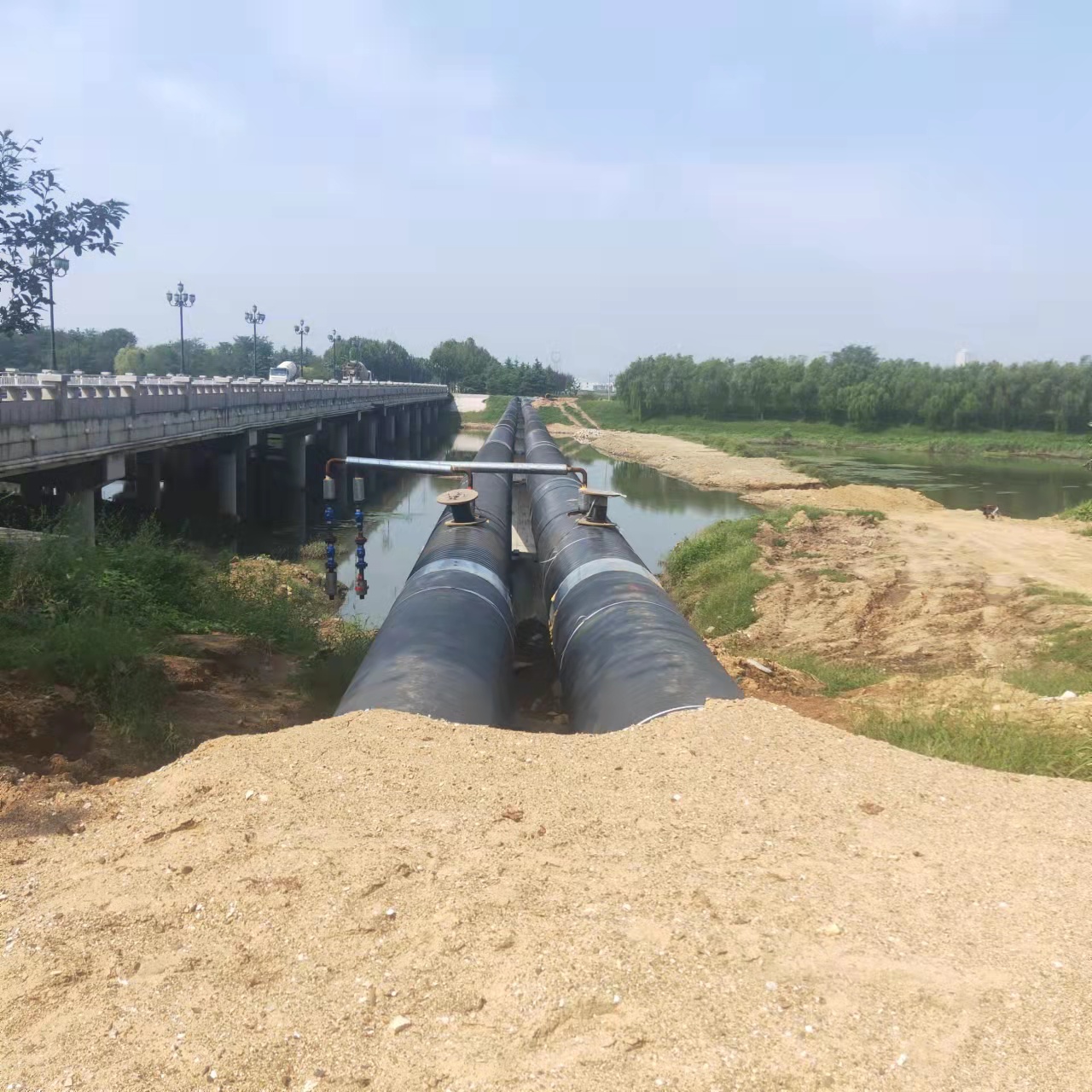 俄罗斯热力通气管道内部清洗输油管道清洗